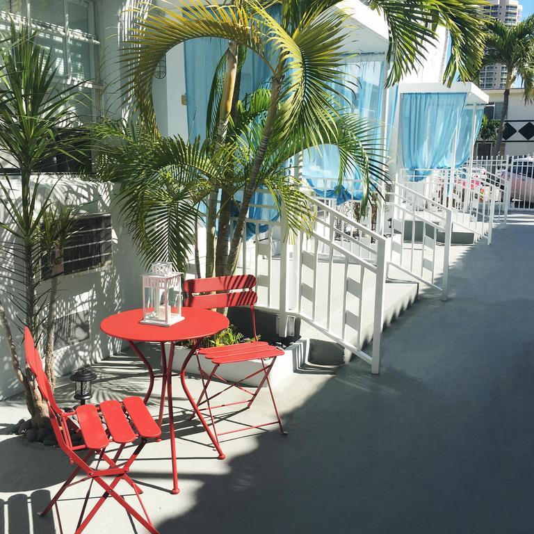 Miami Beach Byron Suites Esterno foto